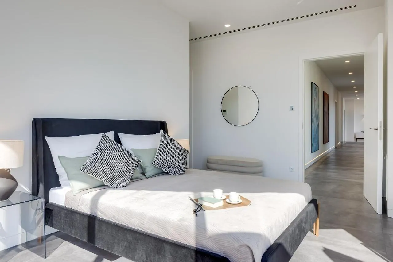 Apartment Luxus Penthouse Ueber Den Daechern Von Nuernberg Germany